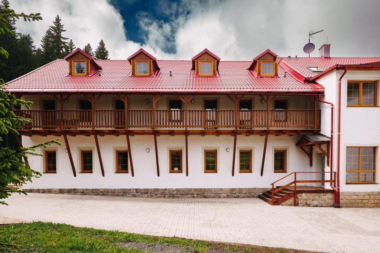 Apartman Ela Horni Blatna Luaran gambar