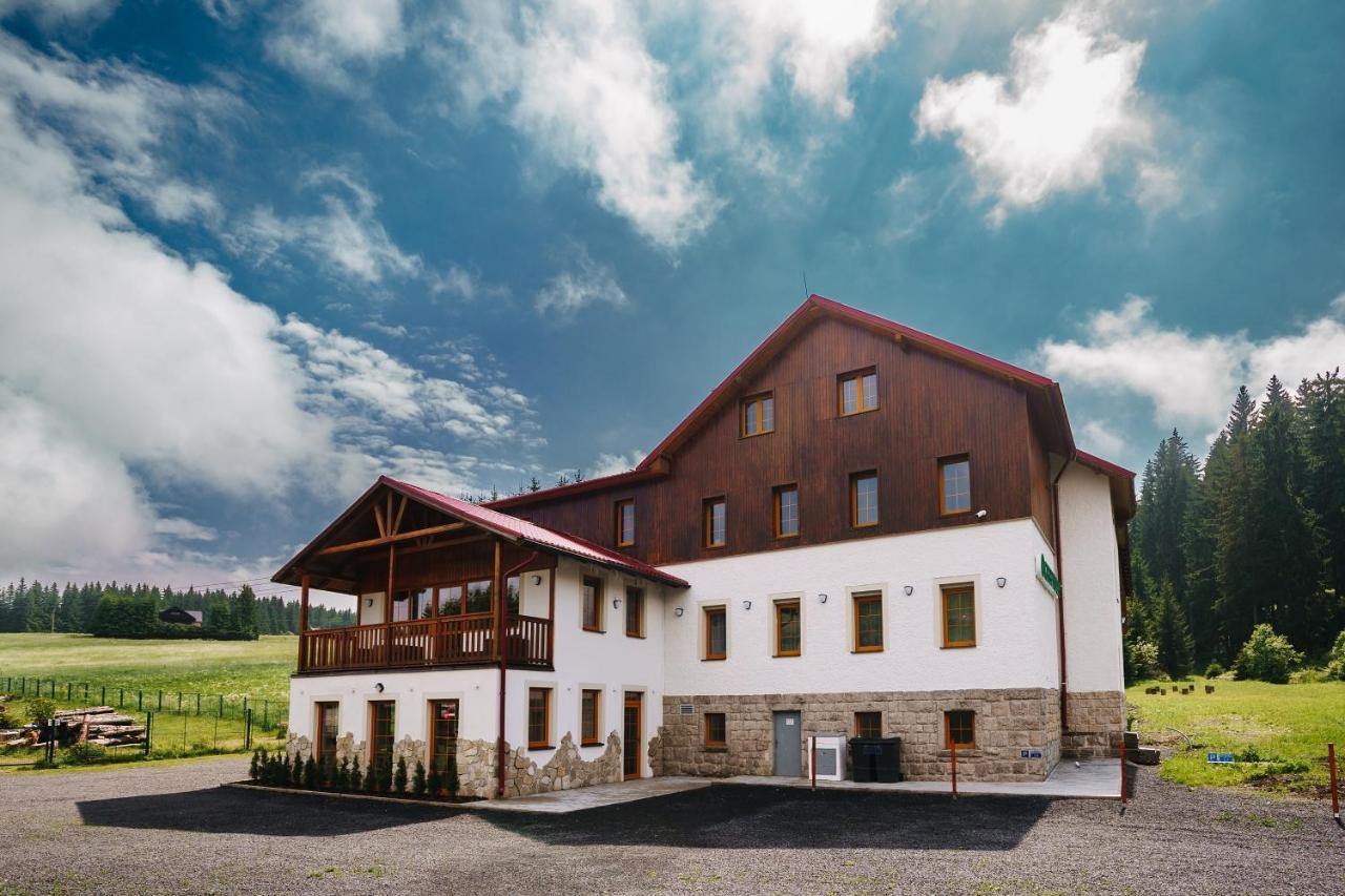 Apartman Ela Horni Blatna Luaran gambar
