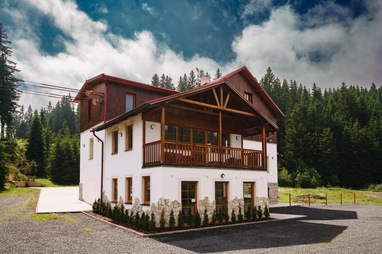 Apartman Ela Horni Blatna Luaran gambar