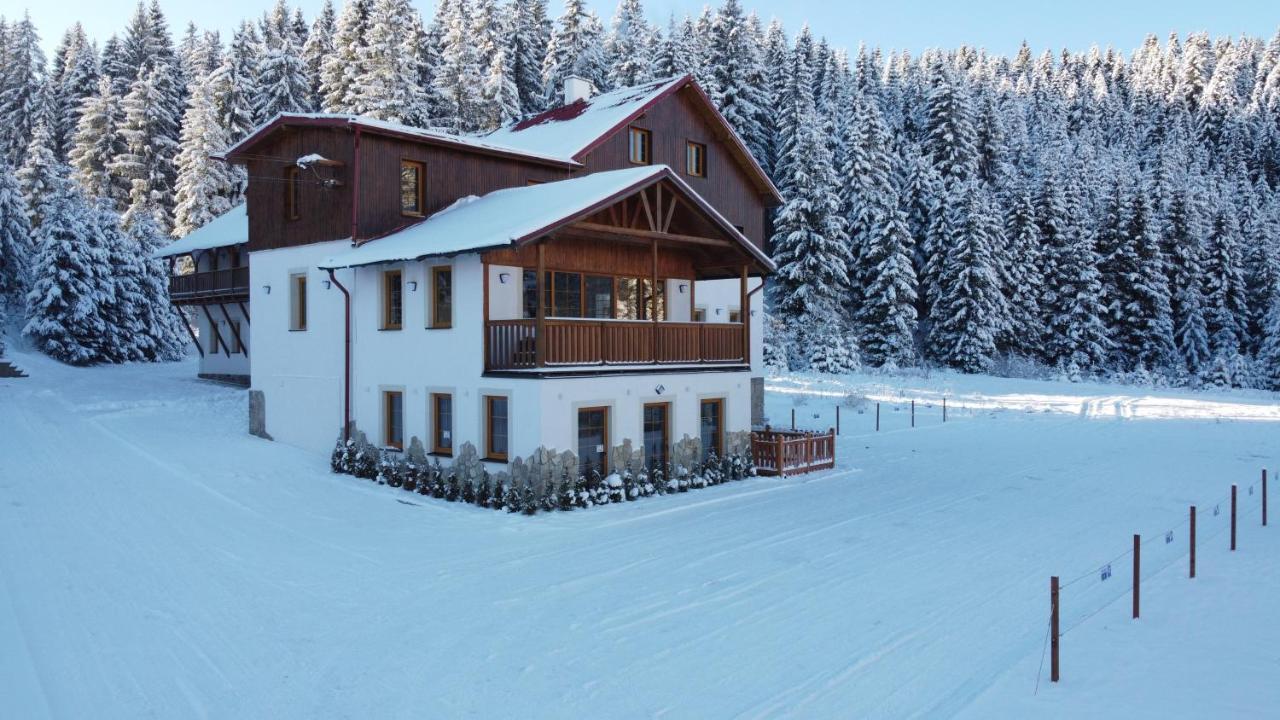 Apartman Ela Horni Blatna Luaran gambar