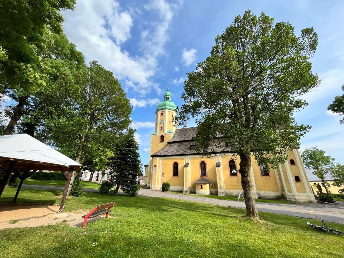Apartman Ela Horni Blatna Luaran gambar